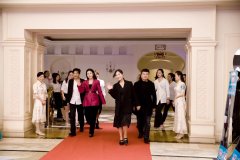 <b>靓雅洁浪漫女神2020高峰年会</b>